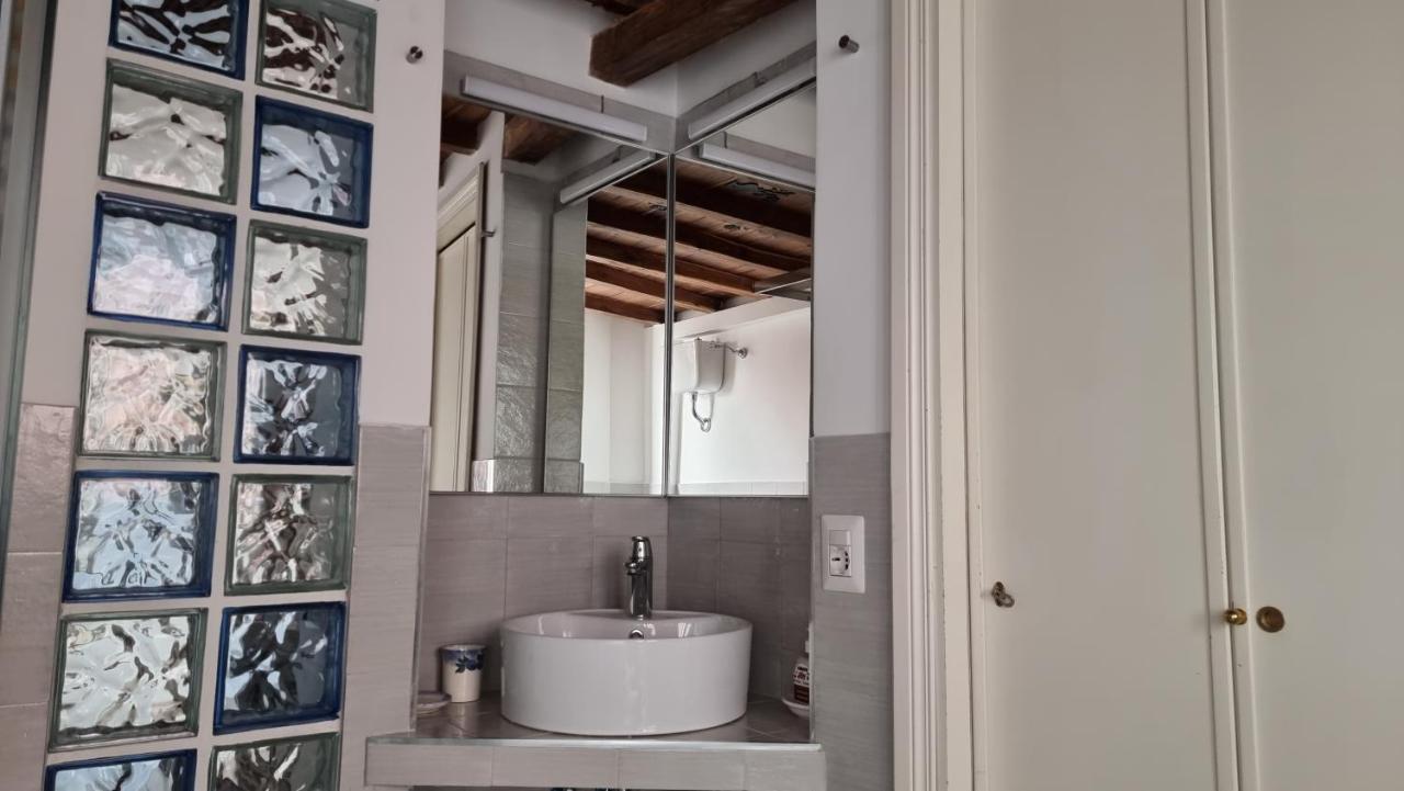 Studio Della Pace, Classy & Charming - Renovated Рим Экстерьер фото